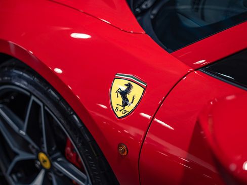 Used 2020 Ferrari 488 Pista Spider RWD image 23