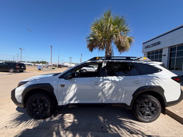 Certified 2025 Subaru Outback Wilderness AWD/4WD image 5