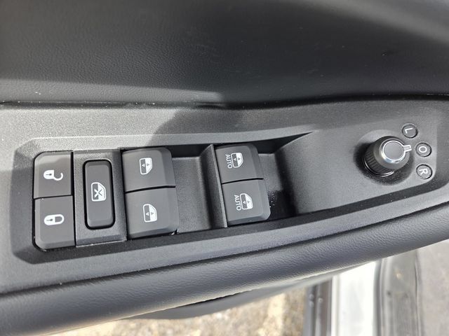 New 2026 Jeep Grand Cherokee L 2WD image 21