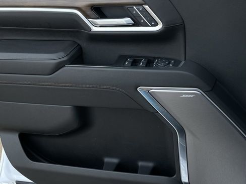 Used 2025 Chevrolet Silverado 2500 High Country w/ High Country Premium Package image 20