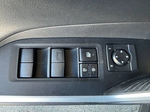 Used 2020 Toyota RAV4 TRD Off-Road AWD/4WD image 28