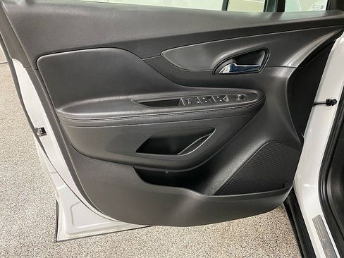 Used 2019 Buick Encore Preferred image 9
