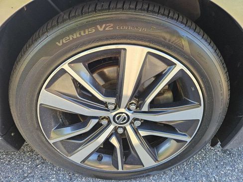 Used 2019 Nissan Maxima 3.5 SL w/ Floor Mat Group FWD image 33