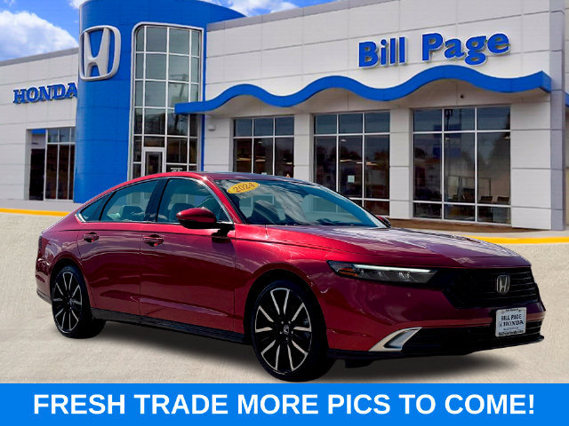 Used 2024 Honda Accord Touring image 1