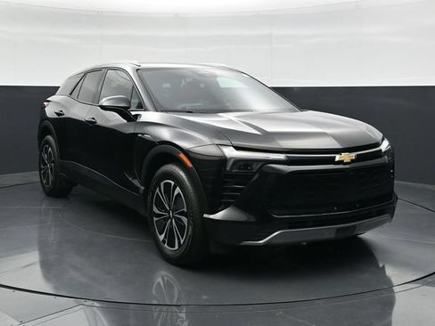 Used 2024 Chevrolet Blazer EV LT AWD/4WD image 4