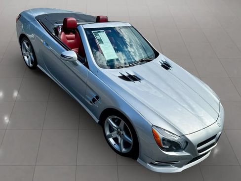 Used 2013 Mercedes-Benz SL 550 w/ Premium Pkg image 32