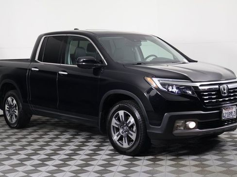 Used 2018 Honda Ridgeline RTL-E image 3
