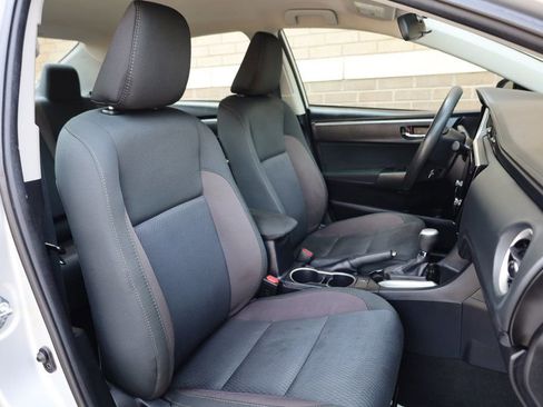 Used 2017 Toyota Corolla LE image 24