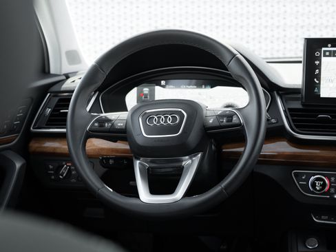 Certified 2023 Audi Q5 2.0T Premium Plus w/ Premium Plus Package AWD/4WD image 9