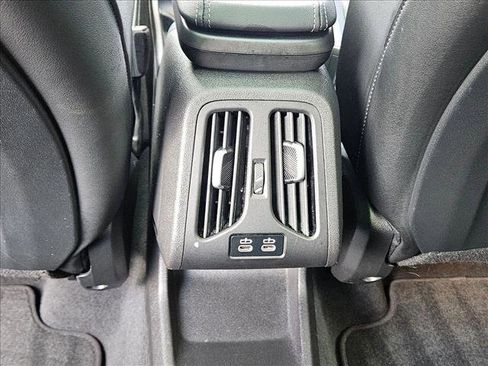 Used 2025 BMW X2 xDrive28i image 18