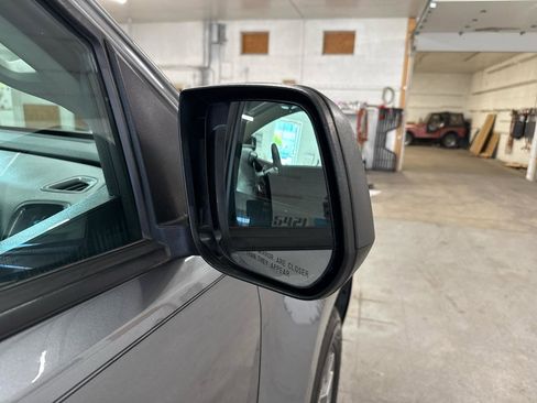 Used 2022 Chevrolet Colorado W/T w/ WT Convenience Package AWD/4WD image 54
