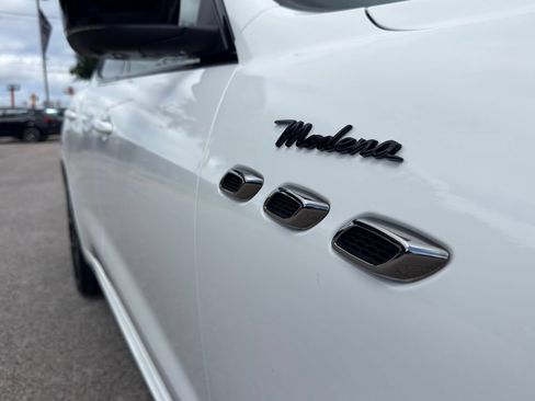Certified 2023 Maserati Levante Modena AWD/4WD image 3