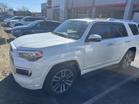 Used 2023 Toyota 4Runner Limited image 1