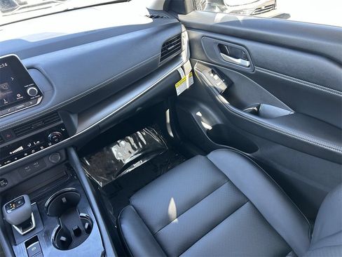 New 2026 Nissan Rogue Dark Armor FWD image 22