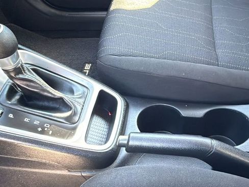 Used 2020 Hyundai Venue SE image 35