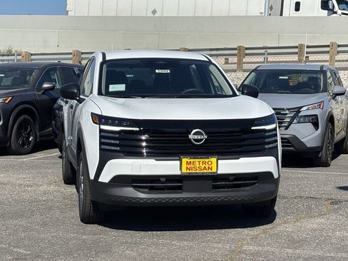 New 2026 Nissan Kicks S image 6