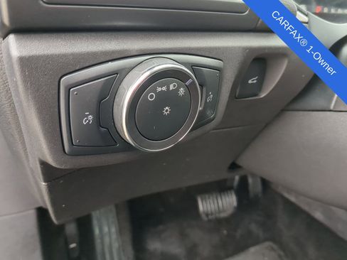 Used 2015 Ford Fusion SE image 18