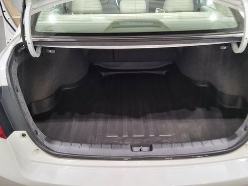 Used 2017 Honda Accord Touring image 17