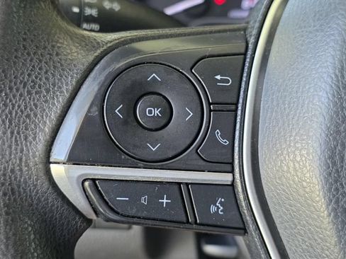 Used 2022 Toyota Camry LE FWD image 21