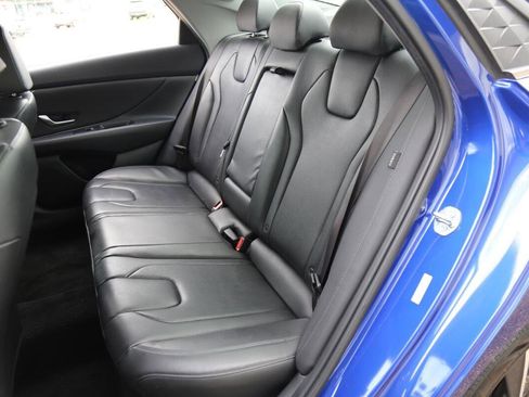 Used 2024 Hyundai Elantra Limited image 14