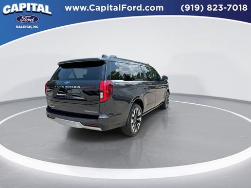Certified 2025 Ford Expedition Max Platinum w/ Driver's Package AWD/4WD image 8