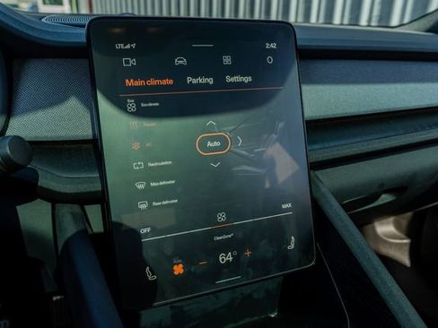 Used 2022 Polestar Polestar 2 w/ Performance Package image 18