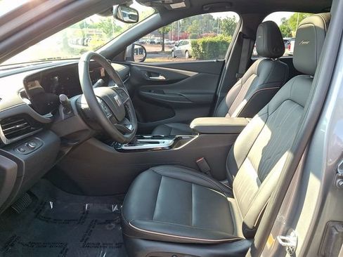 Used 2025 Buick Envista Avenir FWD image 16