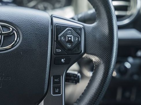 Used 2021 Toyota Tacoma TRD Off-Road AWD/4WD image 39