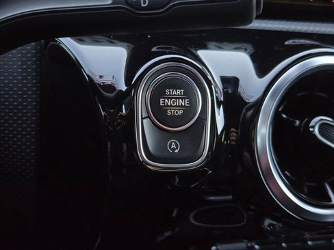 Used 2020 Mercedes-Benz CLA 250 image 22