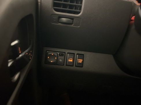 Used 2018 Nissan Frontier PRO-4X image 15