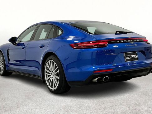 Used 2018 Porsche Panamera 4S image 15