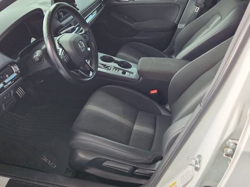 Used 2022 Honda Civic Sport image 2