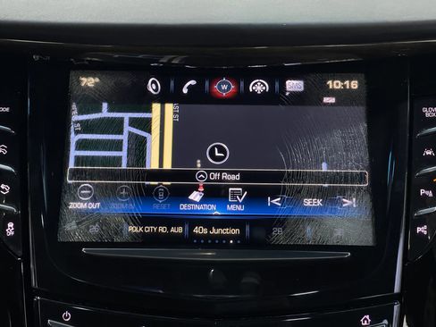 Used 2018 Cadillac Escalade Platinum AWD/4WD image 10
