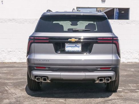 New 2026 Chevrolet Traverse LT w/ Driver Confidence Package FWD image 8