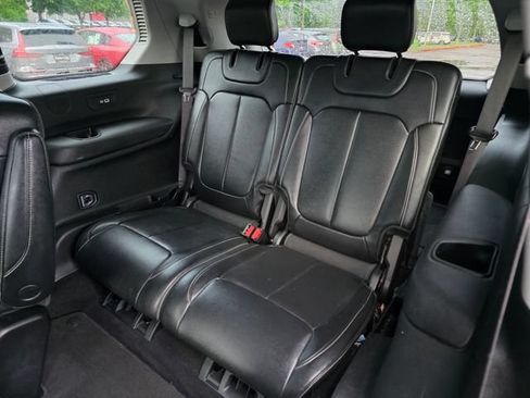 Used 2022 Jeep Grand Cherokee L Limited AWD/4WD image 19