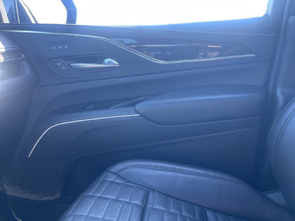 Used 2024 Cadillac Escalade Sport Platinum AWD/4WD image 24