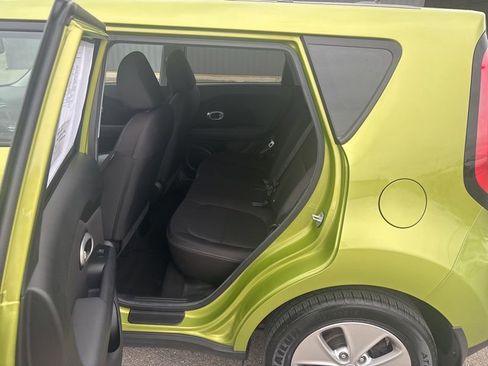 Used 2015 Kia Soul FWD image 14