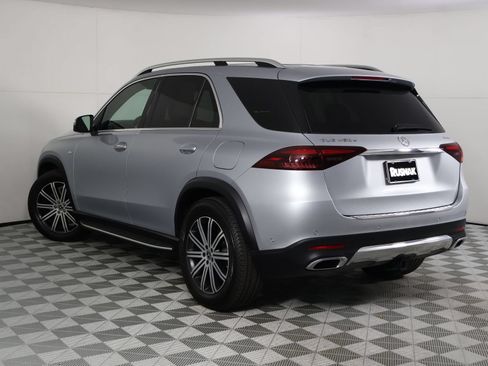 Used 2025 Mercedes-Benz GLE 450e 4MATIC image 2