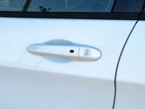 Used 2022 Jeep Cherokee Trailhawk w/ Premium Leather Package image 54