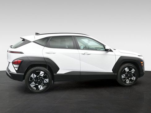 Certified 2024 Hyundai Kona SEL FWD image 5