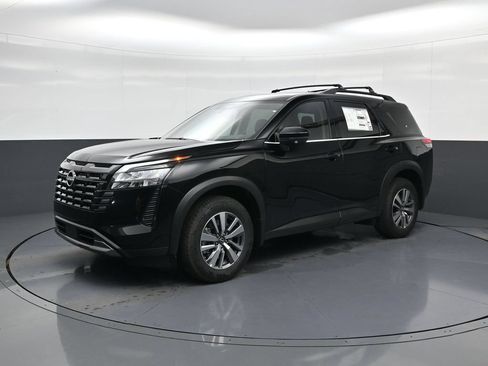 New 2026 Nissan Pathfinder SL FWD image 4