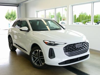 New 2025 Audi Q5 Premium Plus