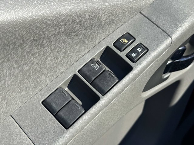 Used 2012 Nissan Frontier SV w/ Sport Appearance Pkg RWD image 18