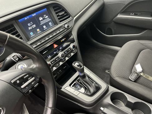 Used 2019 Hyundai Elantra Value Edition w/ Cargo Package FWD image 14