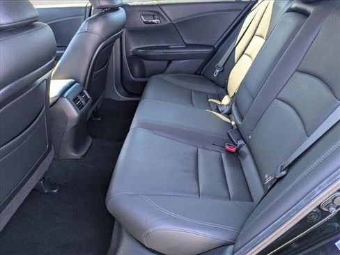 Used 2013 Honda Accord Touring image 18