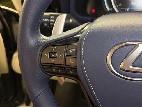 Certified 2025 Lexus LC 500 Coupe image 34