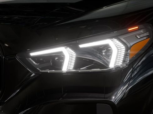 New 2026 BMW X1 xDrive28i w/ Technology Package image 6