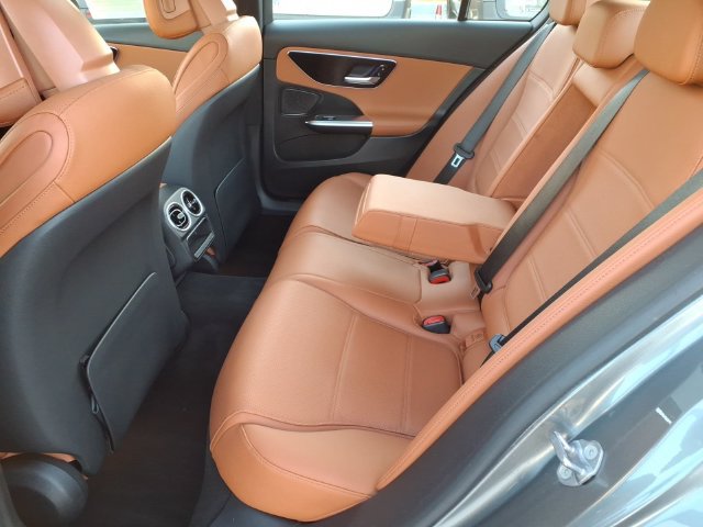 Used 2023 Mercedes-Benz C 300 Sedan image 18