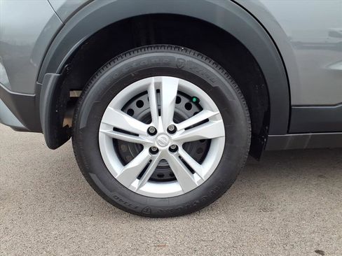 Used 2024 Nissan Kicks S image 7