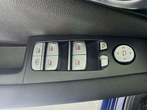 Used 2021 BMW X7 xDrive40i w/ Premium Package image 9